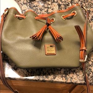 Dooney and bourke purse